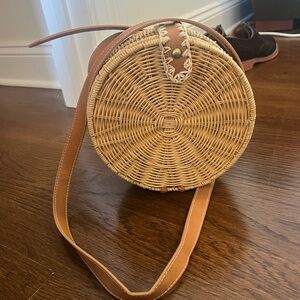 Stylish Tan Woven Round Bag